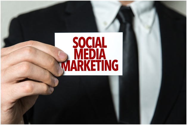 Content Marketing vs. Social Media Marketing: Which Is Right for Your Business?