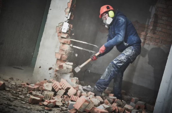 Choosing Professional Asbestos Disposal Experts: Why It Matters
