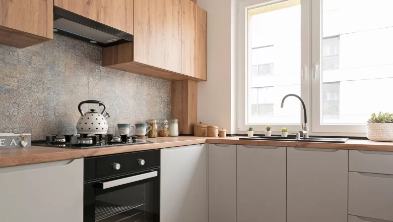 Small Kitchen Solutions: How to Maximize Space with the Right Countertop Choices